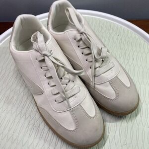 Dolce‎ Vita Quantum Ivory Women's Sneakers Shoes Size 9.5 Great Condition